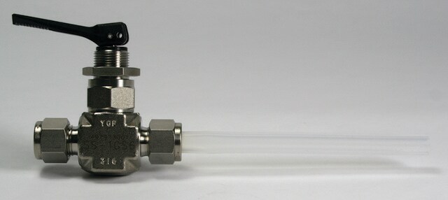 Pure-Pac&#174; dispense toggle valve assembly w/ 3/8 in. tube fitting and PFA tubing