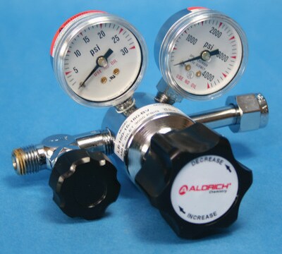 Aldrich&#174; Non-Corrosive Lecture-Bottle Gas Regulator DIN 1 connection