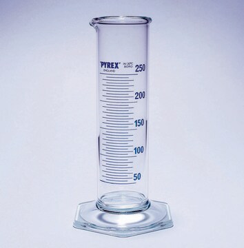 Pyrex&#174; Measuring cylinder, class B, squat form, heavy duty rim, blue graduations 500&#160;mL