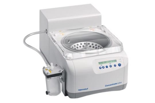 Eppendorf&#174; Concentrator Plus complete system, integrated vacuum pump, external device junction, without rotor, AC/DC input 230 V, 50/60 Hz (GB plug)